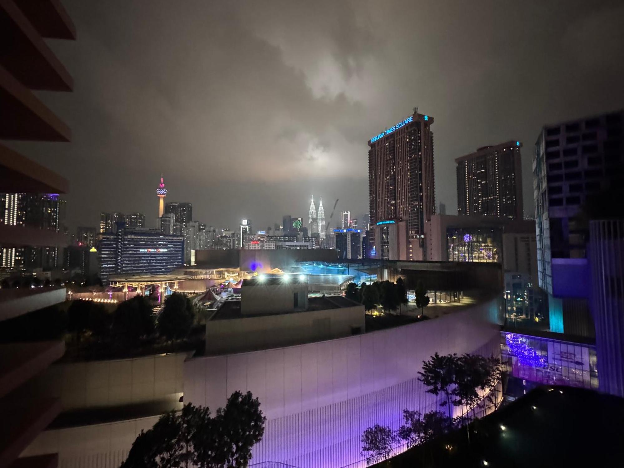 Infinity Pool Suite Bukit Bintang Lalaport Bbcc Kuala Lumpur Ngoại thất bức ảnh